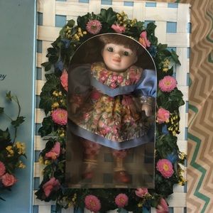 1996 Marie Osmond Porcelain Doll 5”